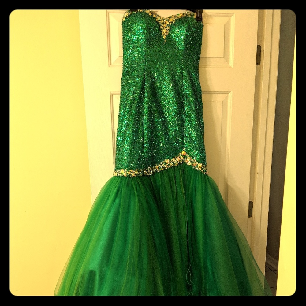 Green Mermaid Dress
